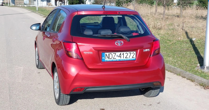 Toyota Yaris cena 35500 przebieg: 200000, rok produkcji 2014 z Działdowo małe 29